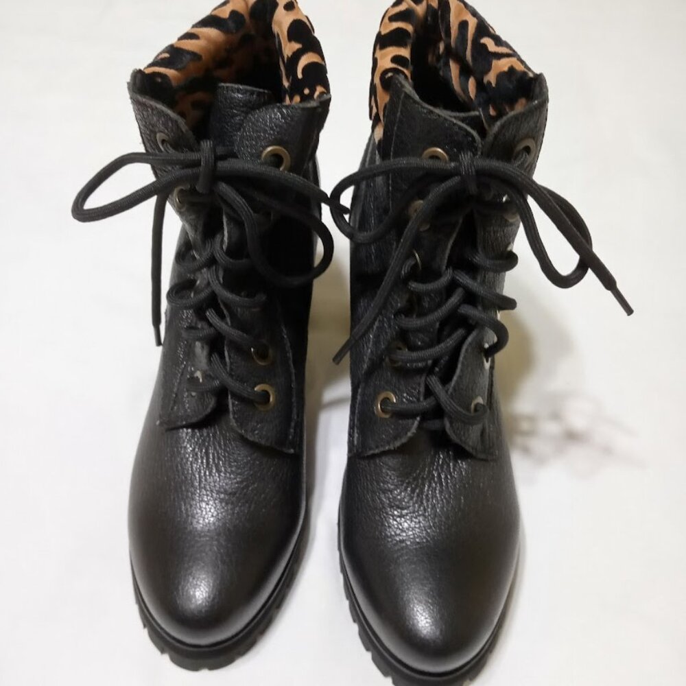 Kelsi Dagger Trek Black/Leopard Lace Up Combat Leather Block Heel Booties Sz 9.5